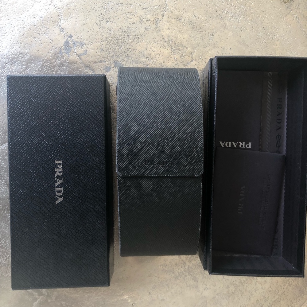 😎 PRADA Tortoise Shell Sunglasses - Picture 3 of 8